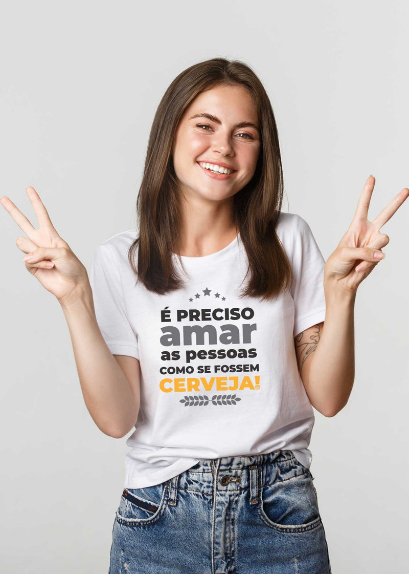 Camiseta Feminina É preciso amar